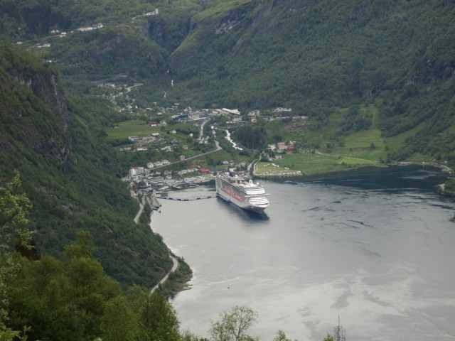 Hurtigruten_2015-06-18_14-15